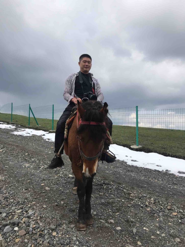 一个人的第一张照片--郴州认干亲服务网